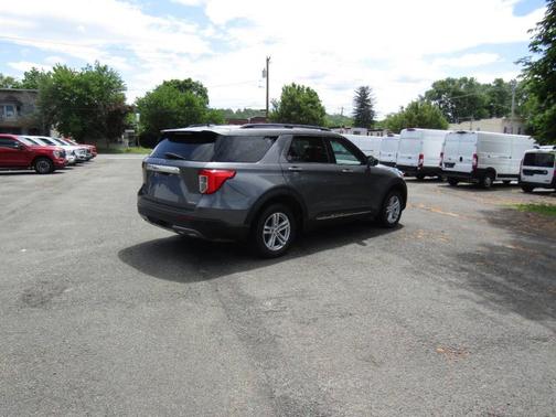 Gray 2022 Ford Explorer XLT