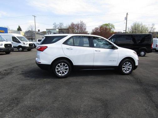 White 2019 Chevrolet Equinox LS