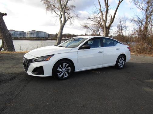 2024 Nissan Altima 2.5 S