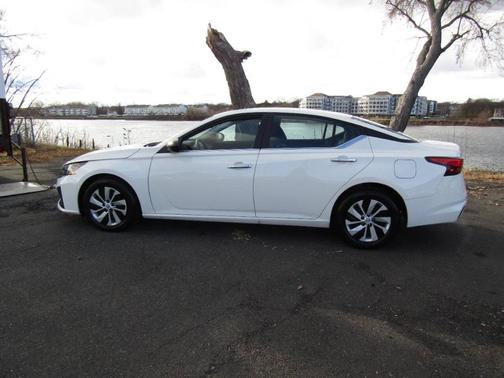 2024 Nissan Altima 2.5 S