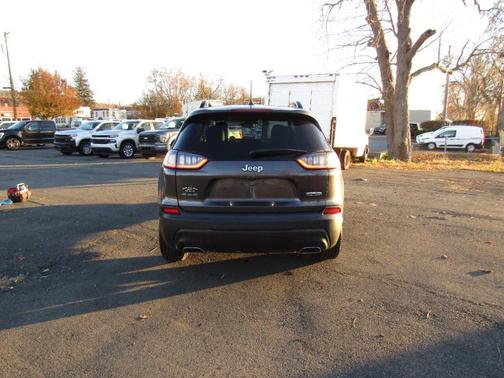 2022 Jeep Cherokee Latitude Lux