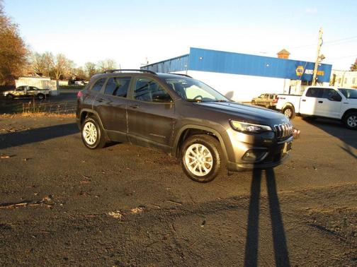 2022 Jeep Cherokee Latitude Lux