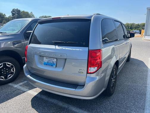 2016 Dodge Grand Caravan R/T