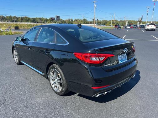 2017 Hyundai SONATA Sport 2.0T