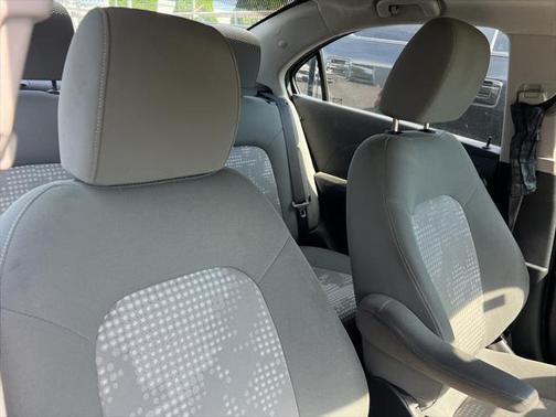 2017 Chevrolet Sonic LS