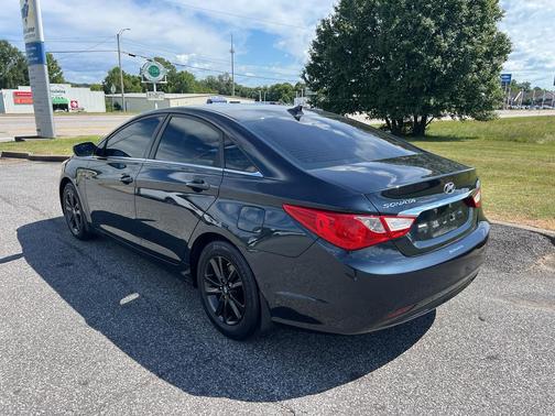 2013 Hyundai SONATA GLS