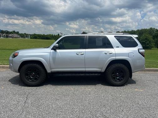 2020 Toyota 4Runner SR5 Premium