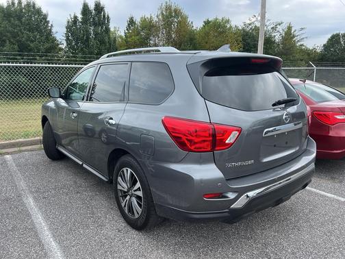 2020 Nissan Pathfinder S 2WD