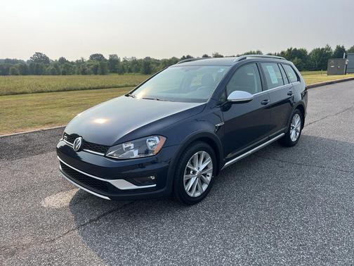 2017 Volkswagen Golf Alltrack TSI SE