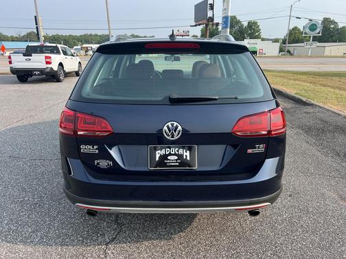 2017 Volkswagen Golf Alltrack TSI SE