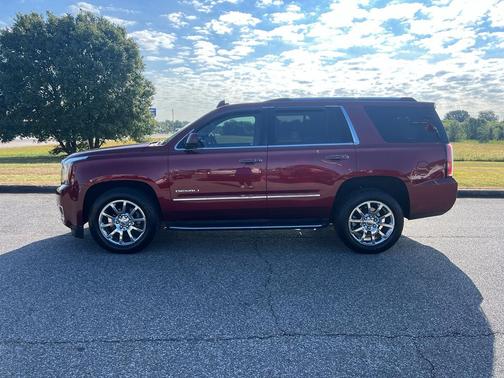2017 GMC Yukon Denali