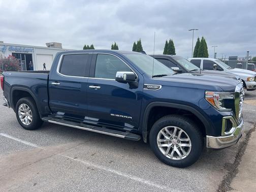 2021 GMC Sierra 1500 SLT