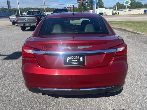 2012 Chrysler 200 Limited