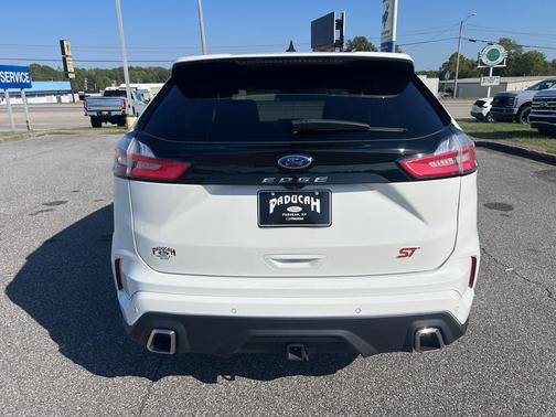 2022 Ford Edge ST