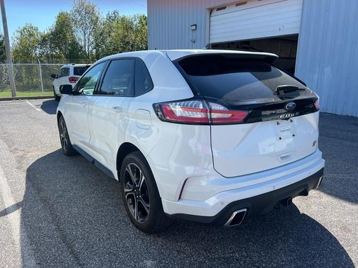 2022 Ford Edge ST