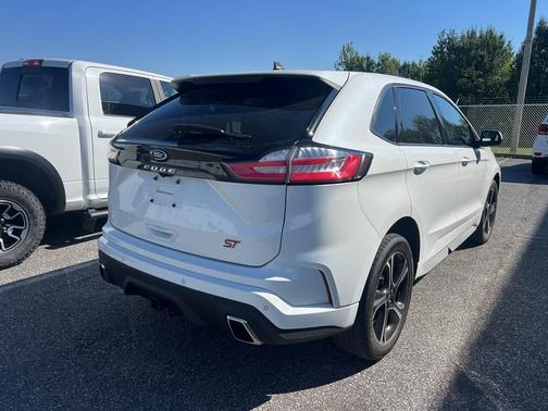 2022 Ford Edge ST