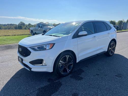 2022 Ford Edge ST