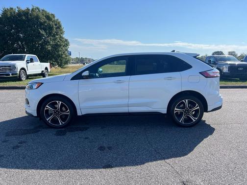 2022 Ford Edge ST