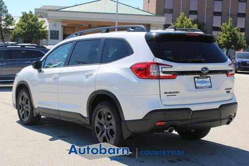 Crystal White Pearl 2026 Subaru Ascent Onyx Edition Touring 7-Passenger