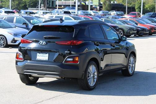 2020 Hyundai KONA SEL Plus
