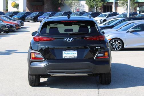 2020 Hyundai KONA SEL Plus