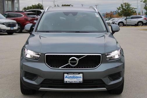 2019 Volvo XC40 T5 Momentum