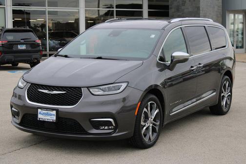2022 Chrysler Pacifica L