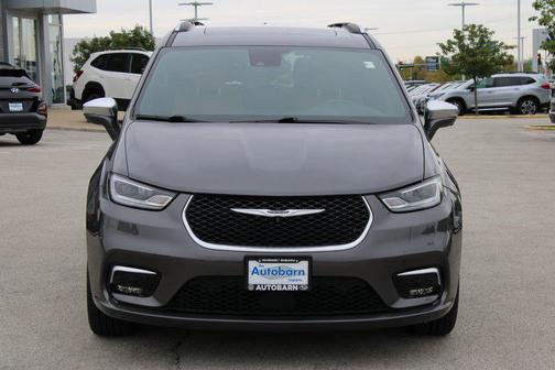 2022 Chrysler Pacifica L