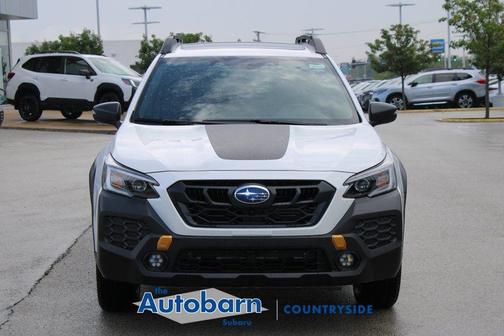 Crystal White Pearl 2025 Subaru Outback Wilderness