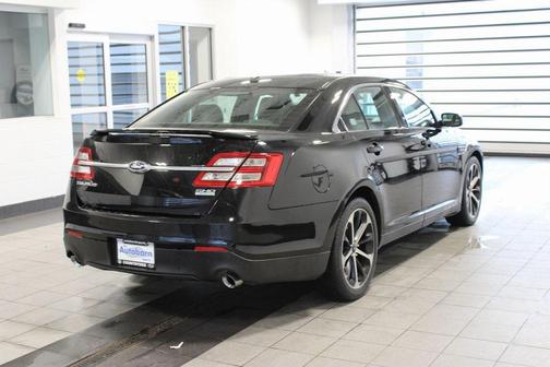 2016 Ford Taurus SHO