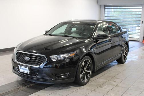 2016 Ford Taurus SHO