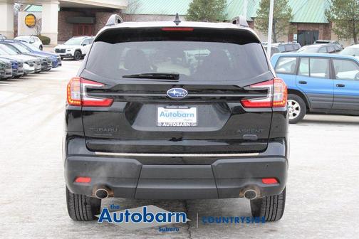 Crystal Black Silica 2025 Subaru Ascent Onyx Edition Touring 7-Passenger