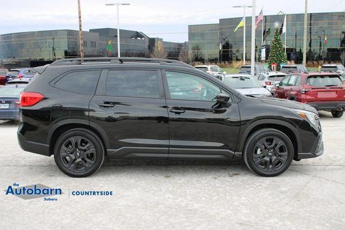 Crystal Black Silica 2025 Subaru Ascent Onyx Edition Touring 7-Passenger
