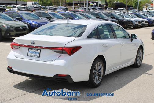 Pearl 2020 Toyota Avalon Hybrid XLE Plus