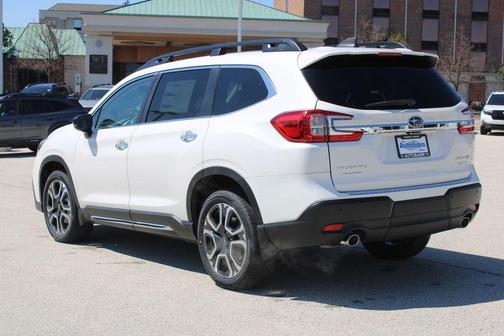 Crystal White Pearl 2026 Subaru Ascent Touring 7-Passenger