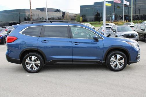 2022 Subaru Ascent Premium 8-Passenger