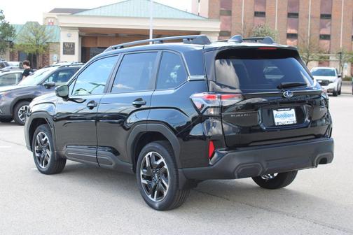 Crystal Black Silica 2026 Subaru Forester Hybrid Limited