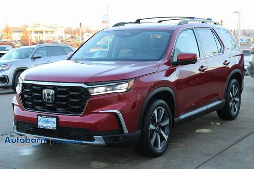 Radiant Red Metallic II 2023 Honda Pilot Touring 8-Passenger