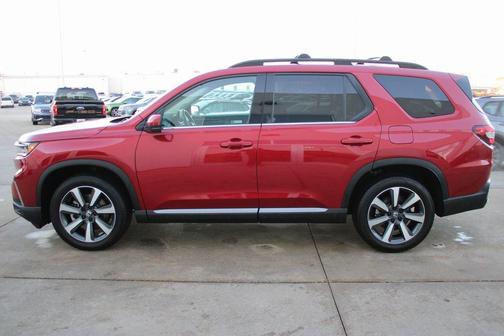 2023 Honda Pilot Touring 8-Passenger