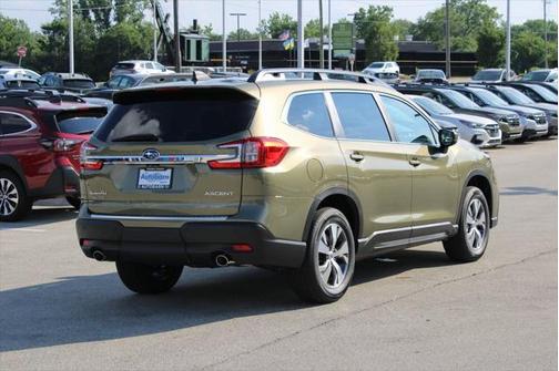 2025 Subaru Ascent Premium 8-Passenger