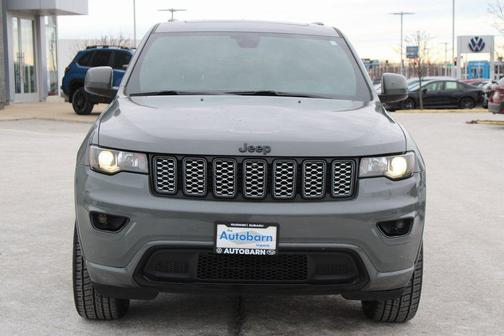 2022 Jeep Grand Cherokee Laredo