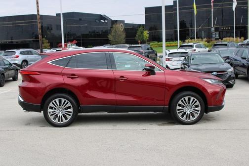 2024 Toyota Venza 