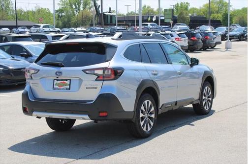 2025 Subaru Outback Touring XT