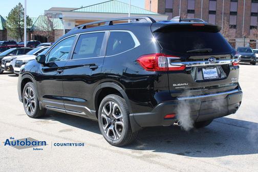 Crystal Black Silica 2026 Subaru Ascent Limited 7-Passenger