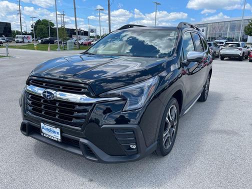 Crystal Black Silica 2023 Subaru Ascent Limited 8-Passenger