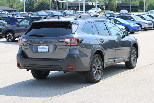 2025 Subaru Outback Onyx Edition XT