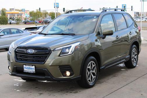2023 Subaru Forester Premium