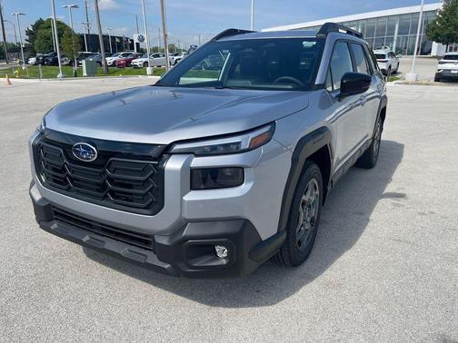 Ice Silver Metallic 2026 Subaru Outback Premium