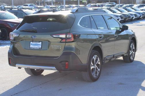 2022 Subaru Outback Touring XT