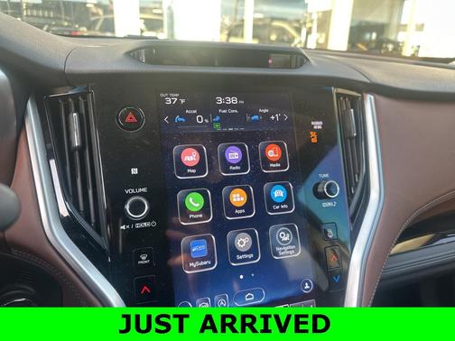 2022 Subaru Outback Touring XT